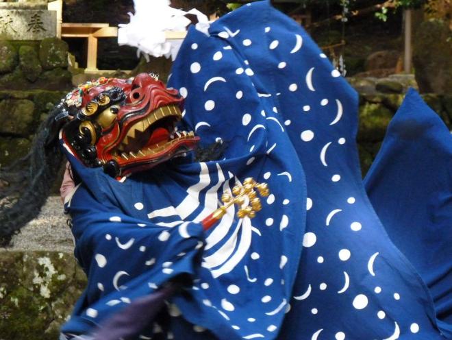 室生の獅子舞