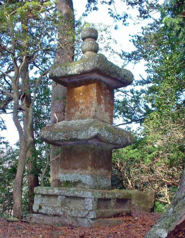 室生寺納経塔