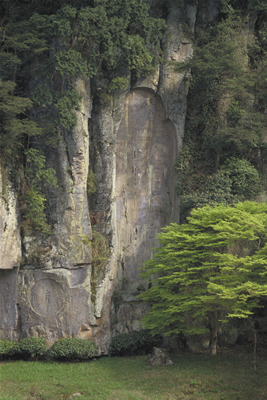 大野寺石仏の画像