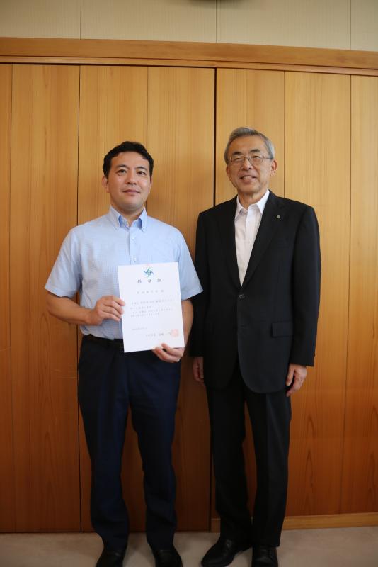 片桐氏
