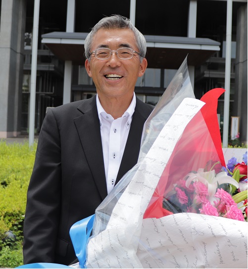 金剛市長初登庁