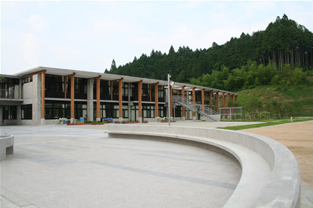 宇陀市立菟田野小学校の画像