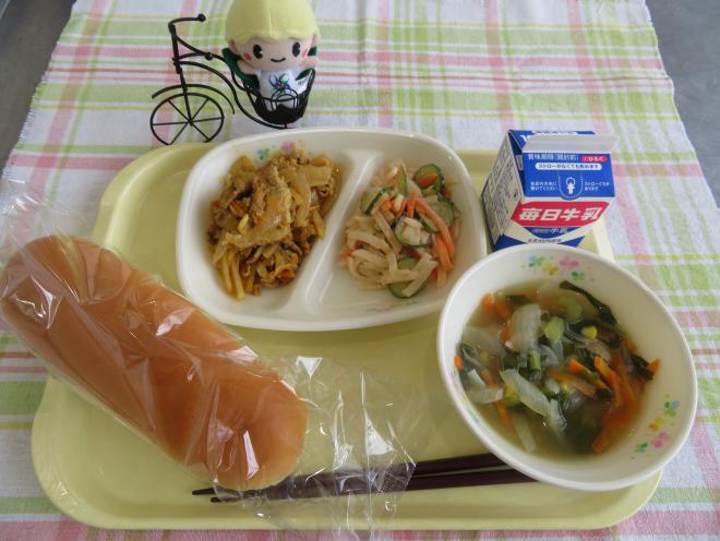 給食2024年10月8日