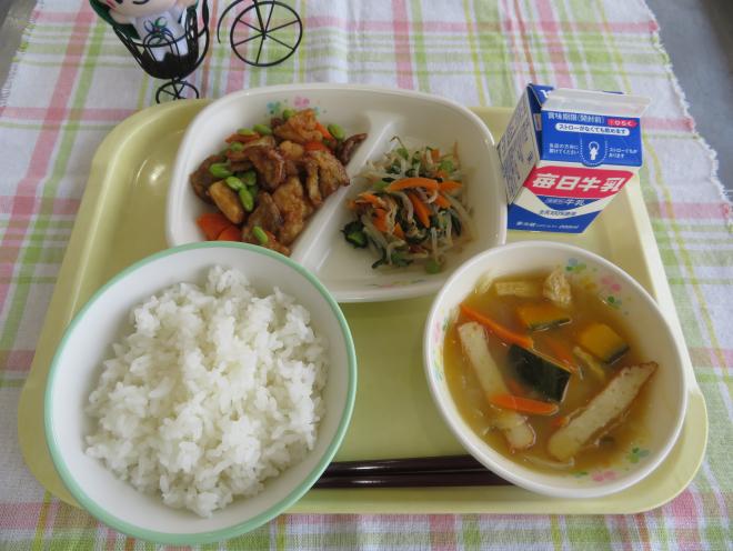 給食2024年10月25日