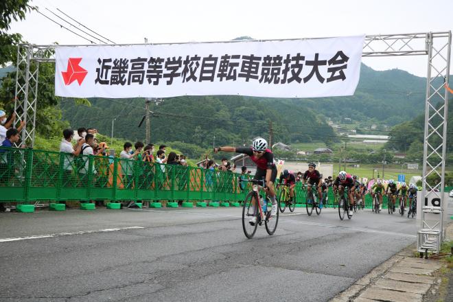 男子の部優勝　三宅　太生選手