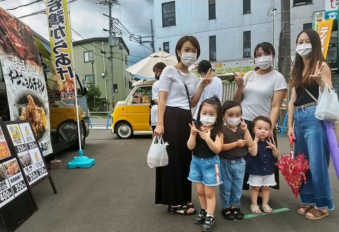 「榛原駅南口に毎週金曜日、マルシェがやって来た」の画像1