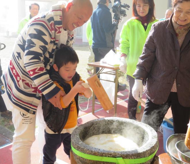 「だまされない防犯学習会」と「世代間交流の集い」の画像2