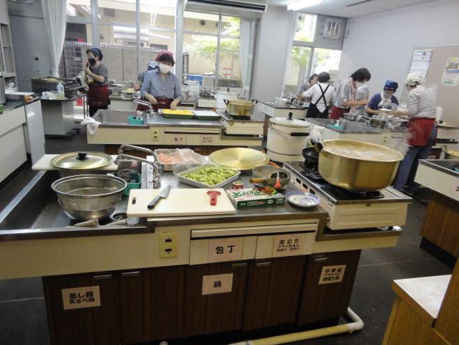 ほのぼの市調理中