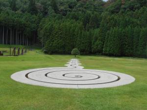 室生山上公園芸術の森螺旋の水路の写真